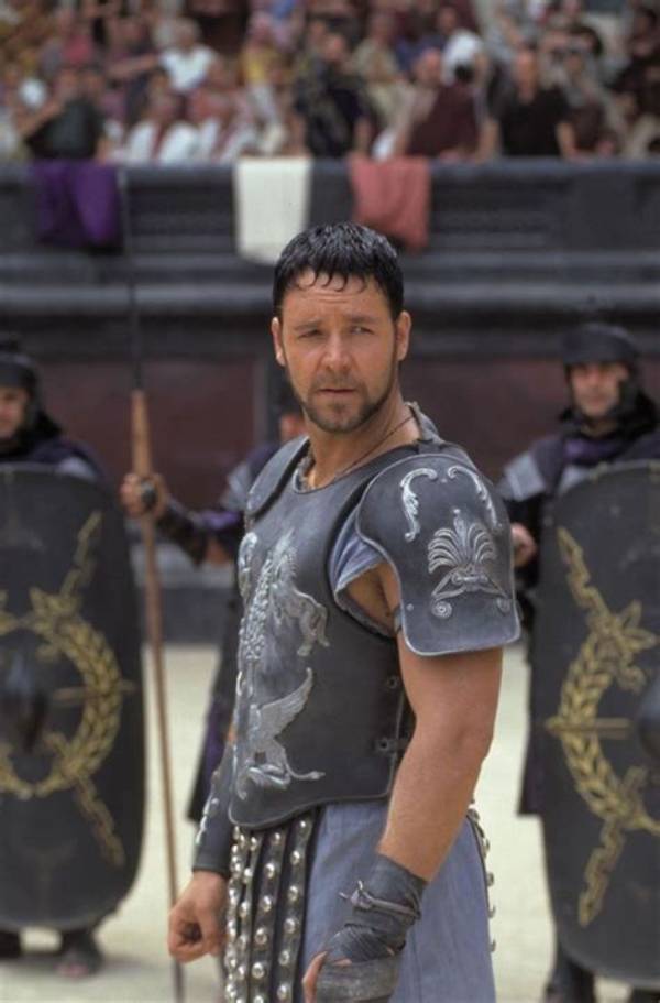 Unveiling the Intriguing Connection Between Russell Crowe's Age and His Legacy