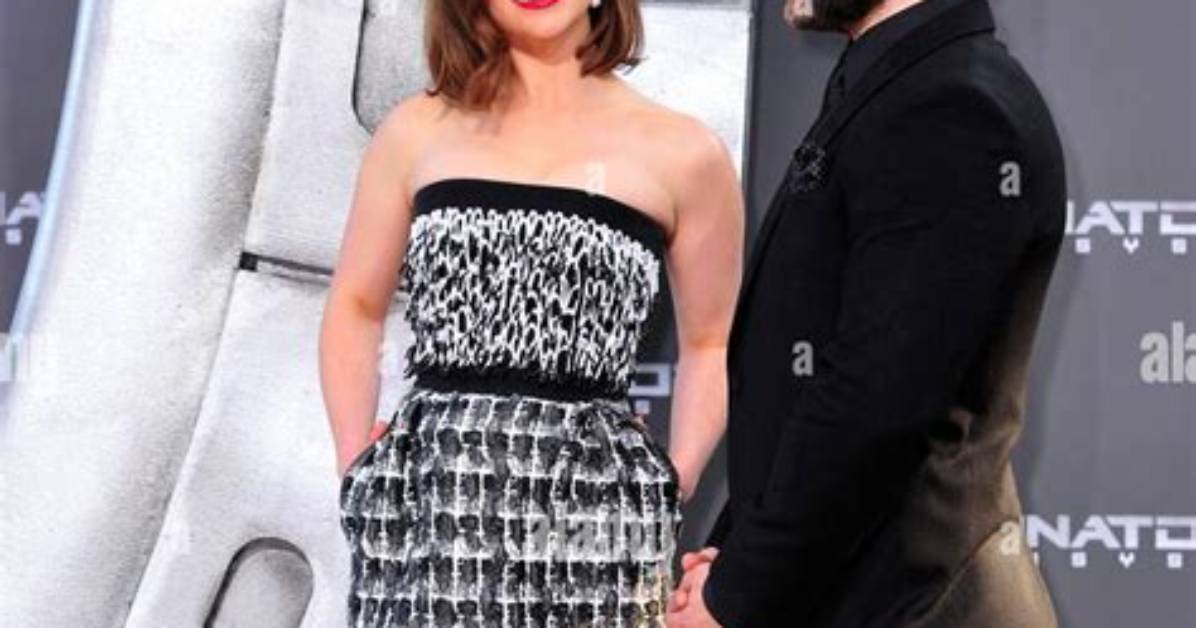 Unveiling the Jai Courtney and Emilia Clarke Relationship