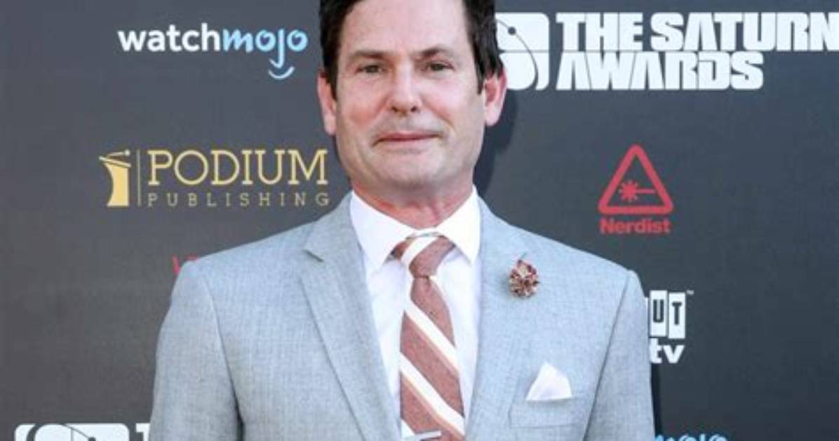 Unveiling the Secrets of Henry Thomas's Enduring Relationships