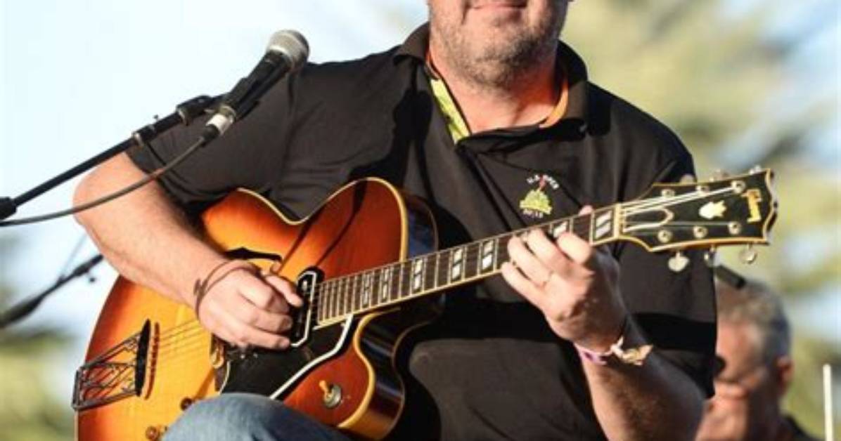 Vince Gill Height, Weight, Net Worth, Age, Birthday, Wikipedia, Who, Nationality, Biography