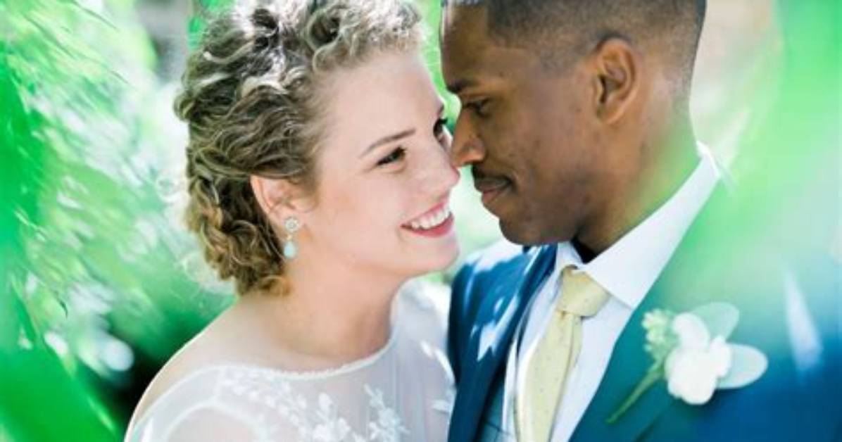 Who Is Aaron Lindsey? Singer Married to Adrian Lindsey and Their Age Difference Discussed