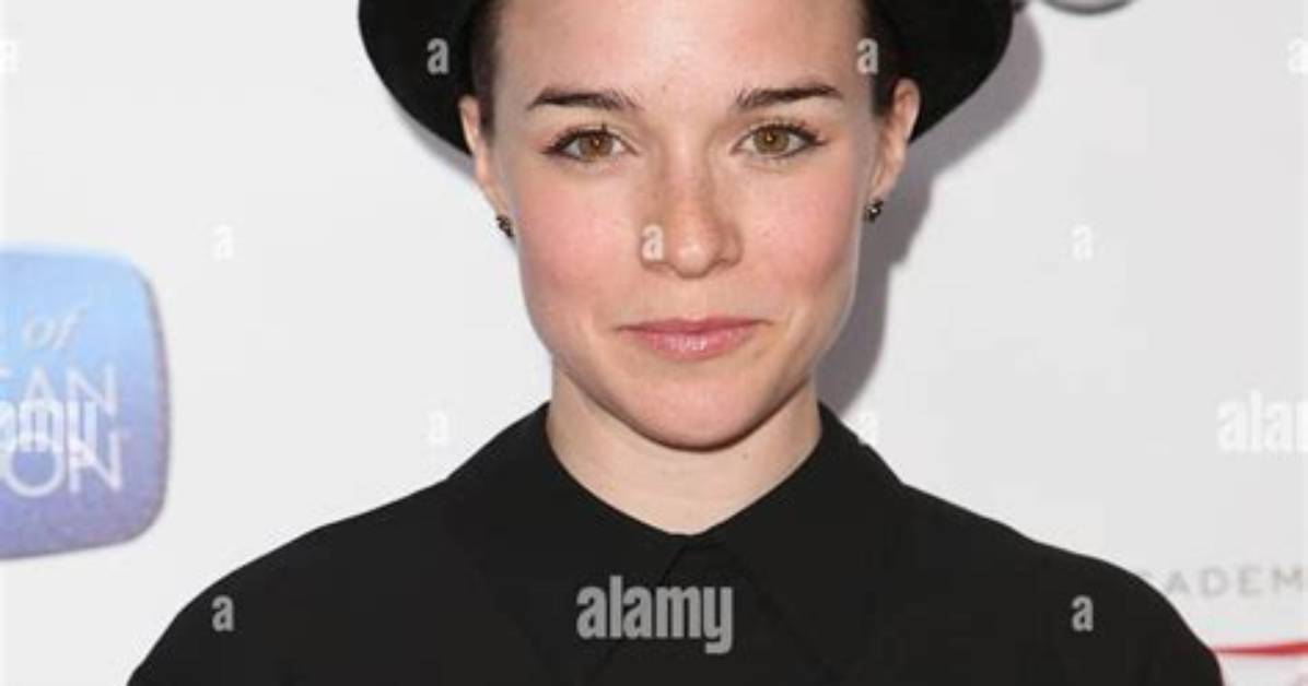 Who Is Ren%C3%A9E Felice Smith and Is 150. Jpg