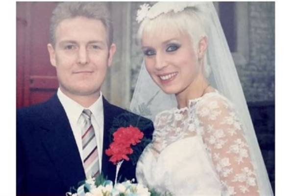 Who's Behind Mark Neesom's Success? Uncover the Identity of His Husband