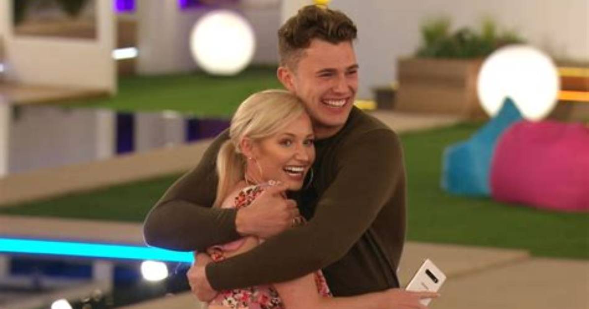 Yes, Love Island’s Amy Hart Is Pregnant with the First Child of Boyfriend Sam Rason!
